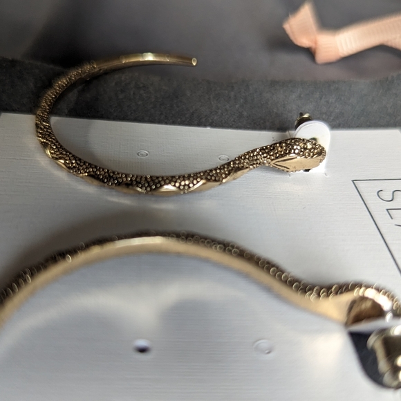 SLATE Serpentine Hoop Earrings - Picture 2 of 7